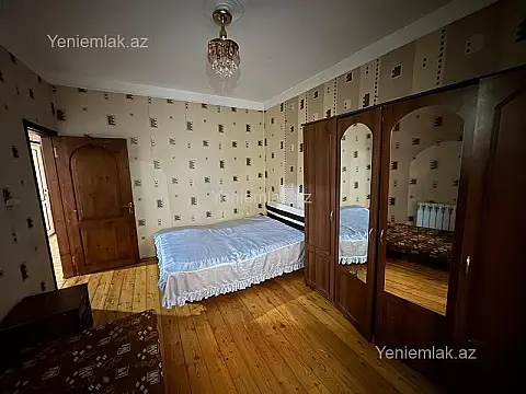Satılır 3 otaqlı köhnə tikili 80 m²