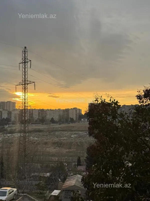 Satılır 3 otaqlı köhnə tikili 80 m²