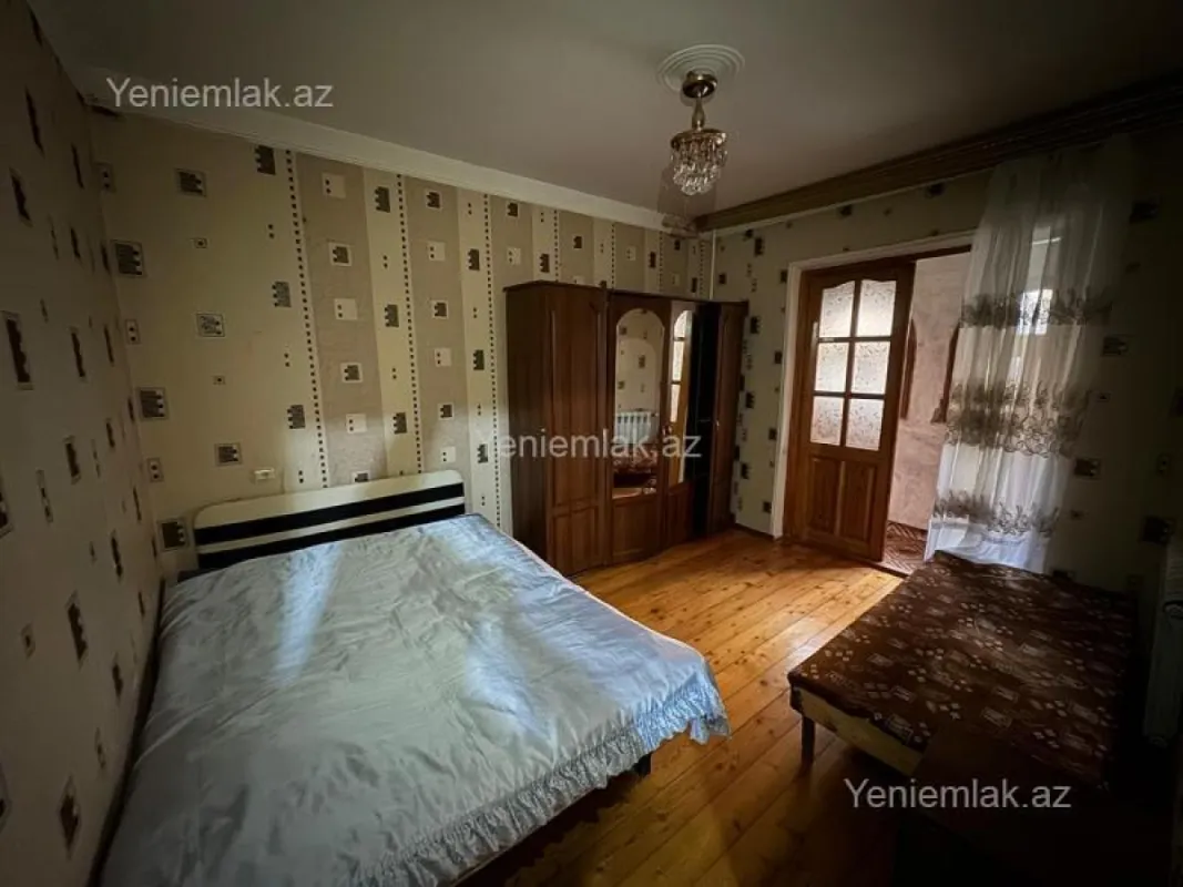 Satılır 3 otaqlı köhnə tikili 80 m²