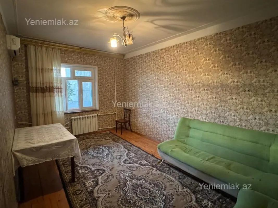 Satılır 3 otaqlı köhnə tikili 80 m²