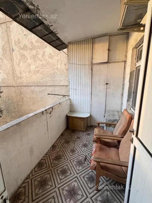 Satılır 3 otaqlı köhnə tikili 80 m²