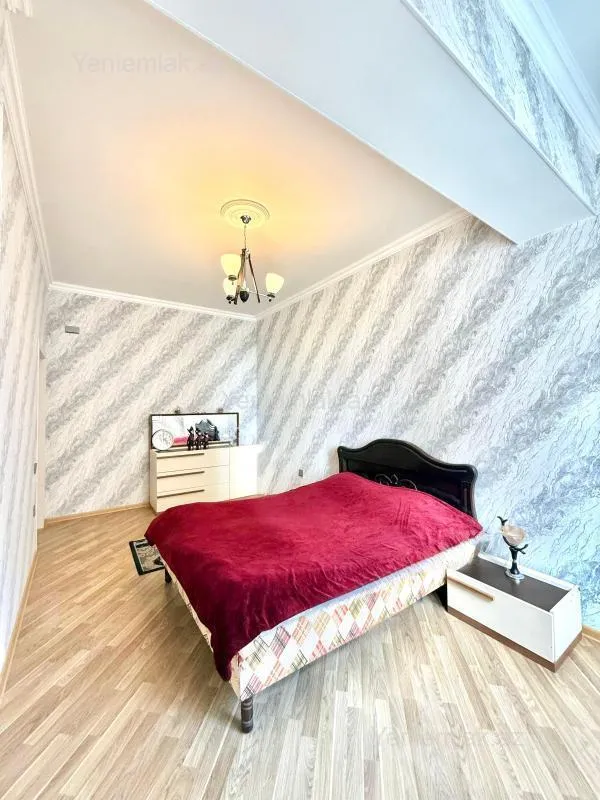 Satılır 4 otaqlı yeni tikili 117 m²