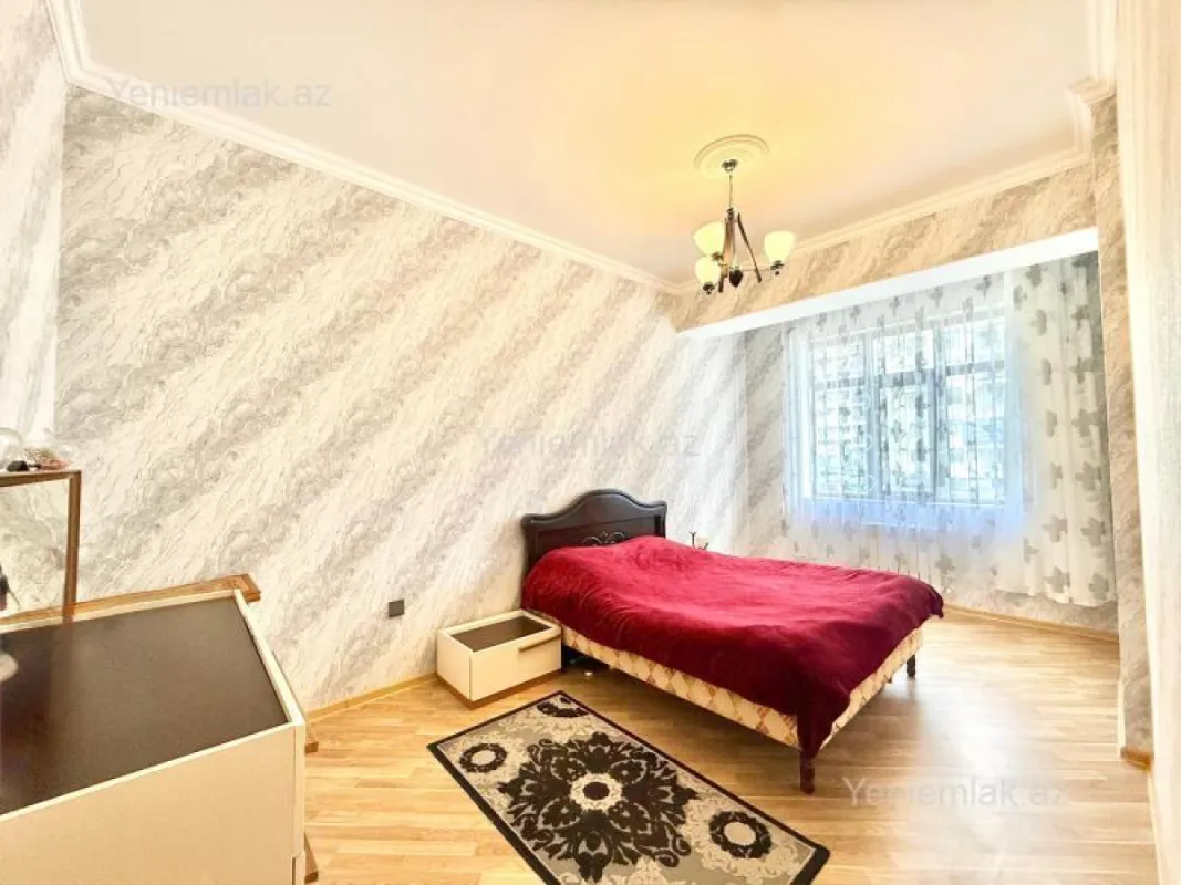 Satılır 4 otaqlı yeni tikili 117 m²