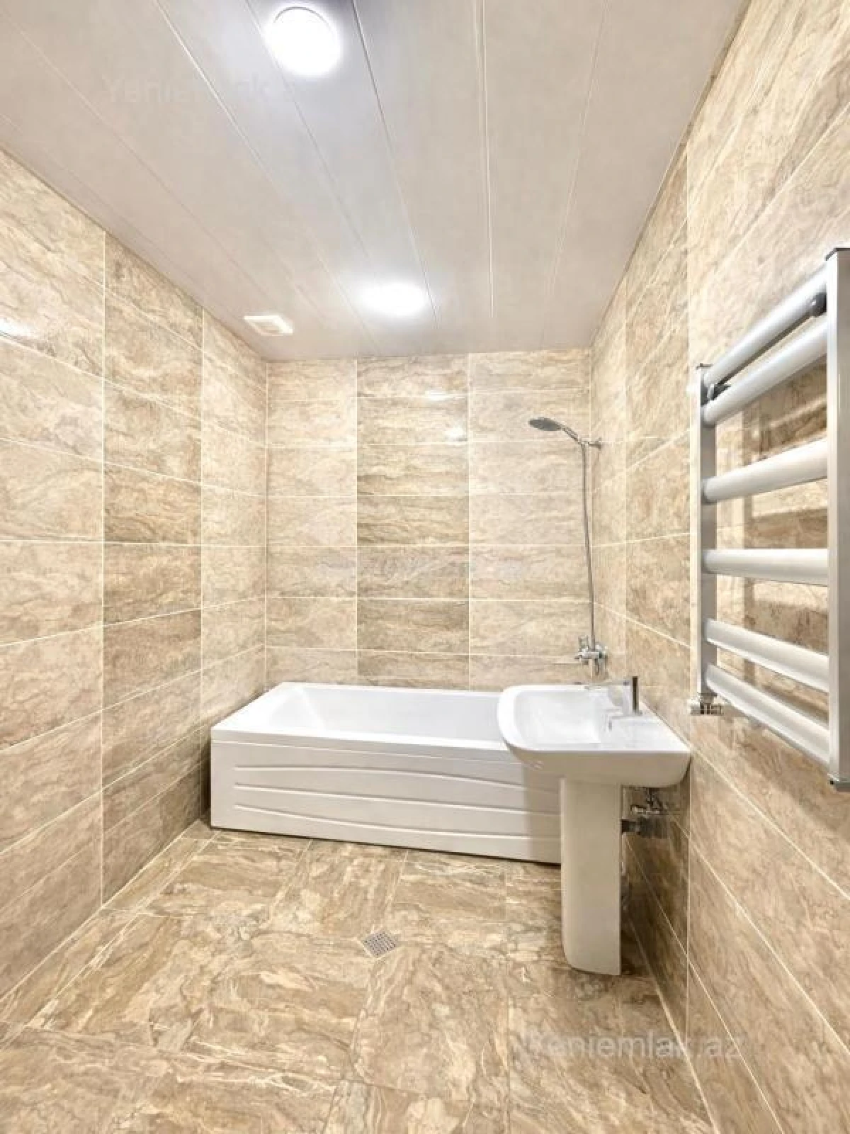 Satılır 4 otaqlı yeni tikili 117 m²