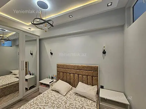 Satılır 2 otaqlı yeni tikili 76 m²