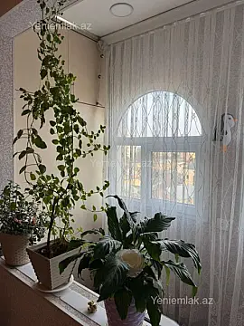 Satılır 3 otaqlı köhnə tikili 80 m²