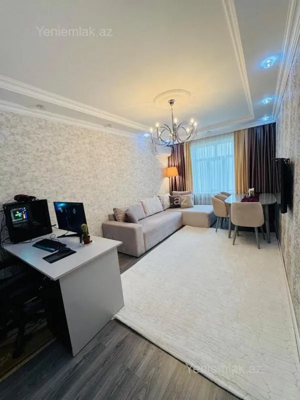 Satılır 2 otaqlı köhnə tikili 55 m²