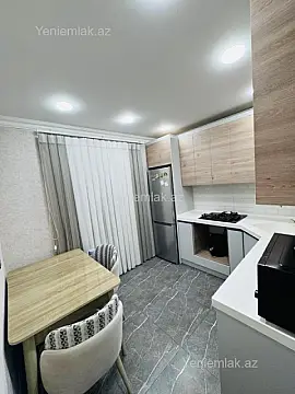 Satılır 2 otaqlı köhnə tikili 55 m²