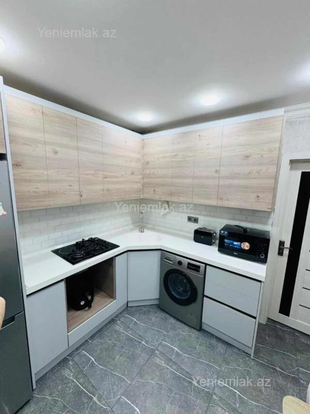 Satılır 2 otaqlı köhnə tikili 55 m²