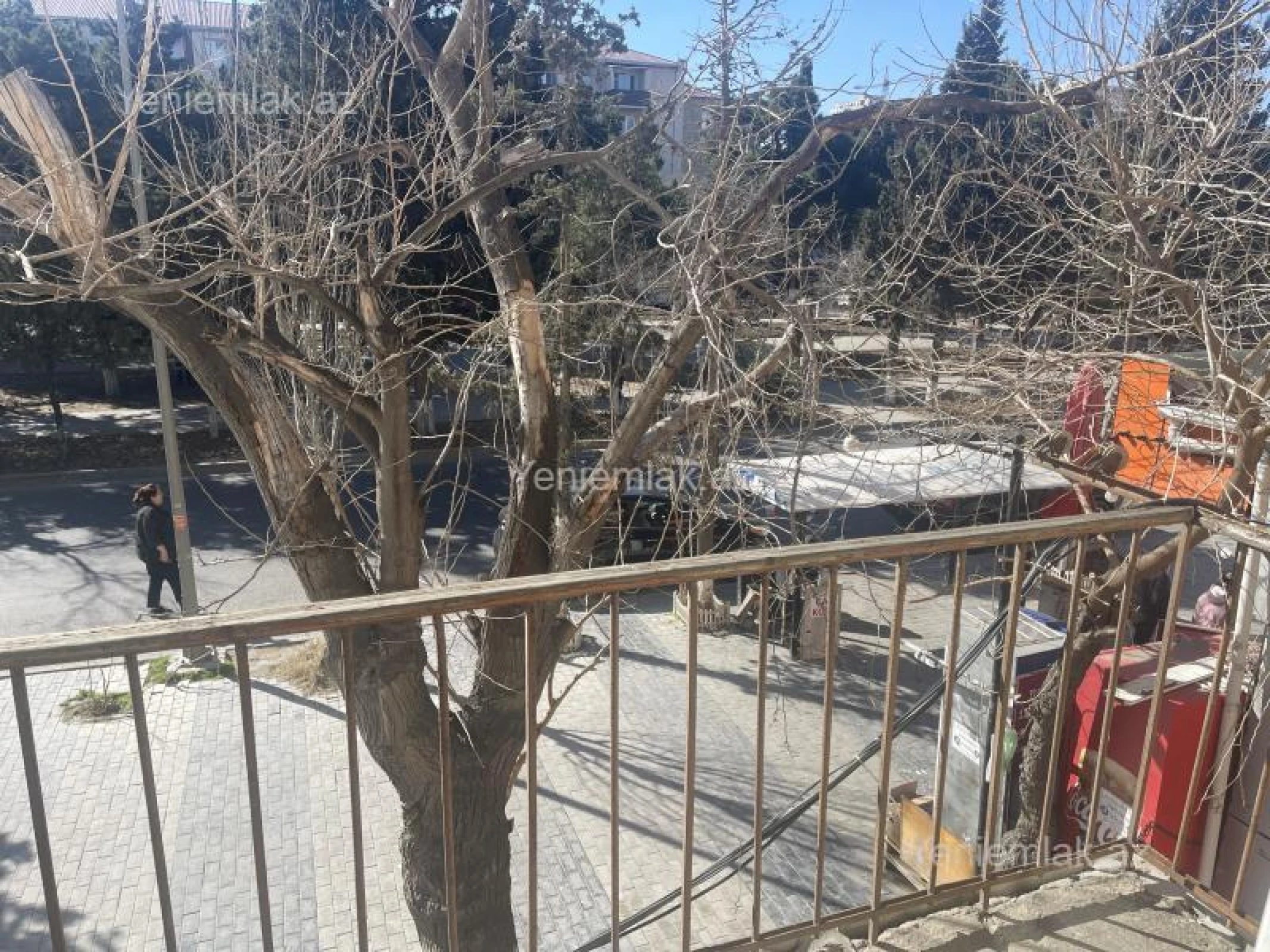 Satılır 3 otaqlı köhnə tikili 60 m²