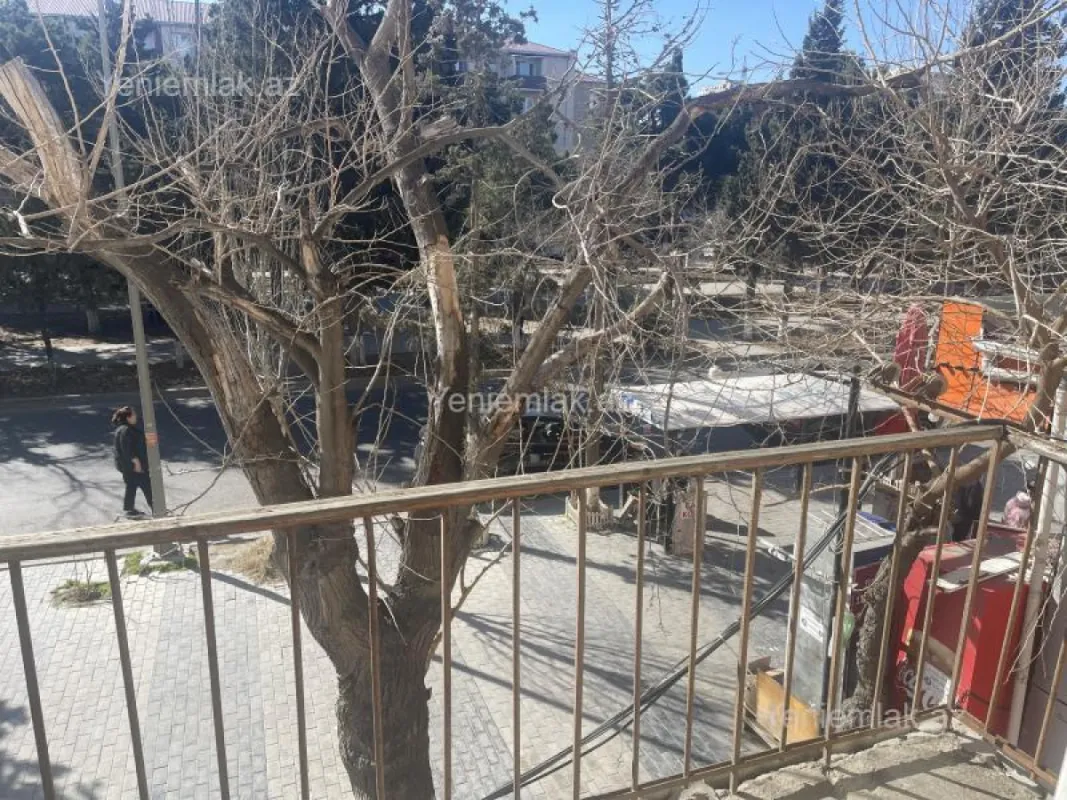 Satılır 3 otaqlı köhnə tikili 60 m²