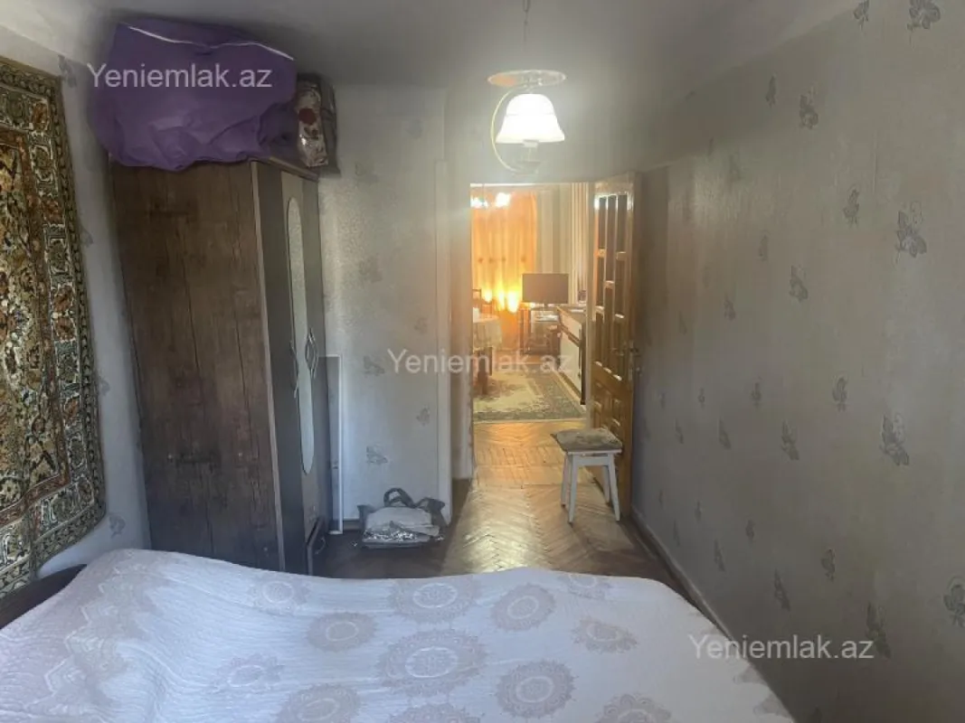 Satılır 3 otaqlı köhnə tikili 60 m²