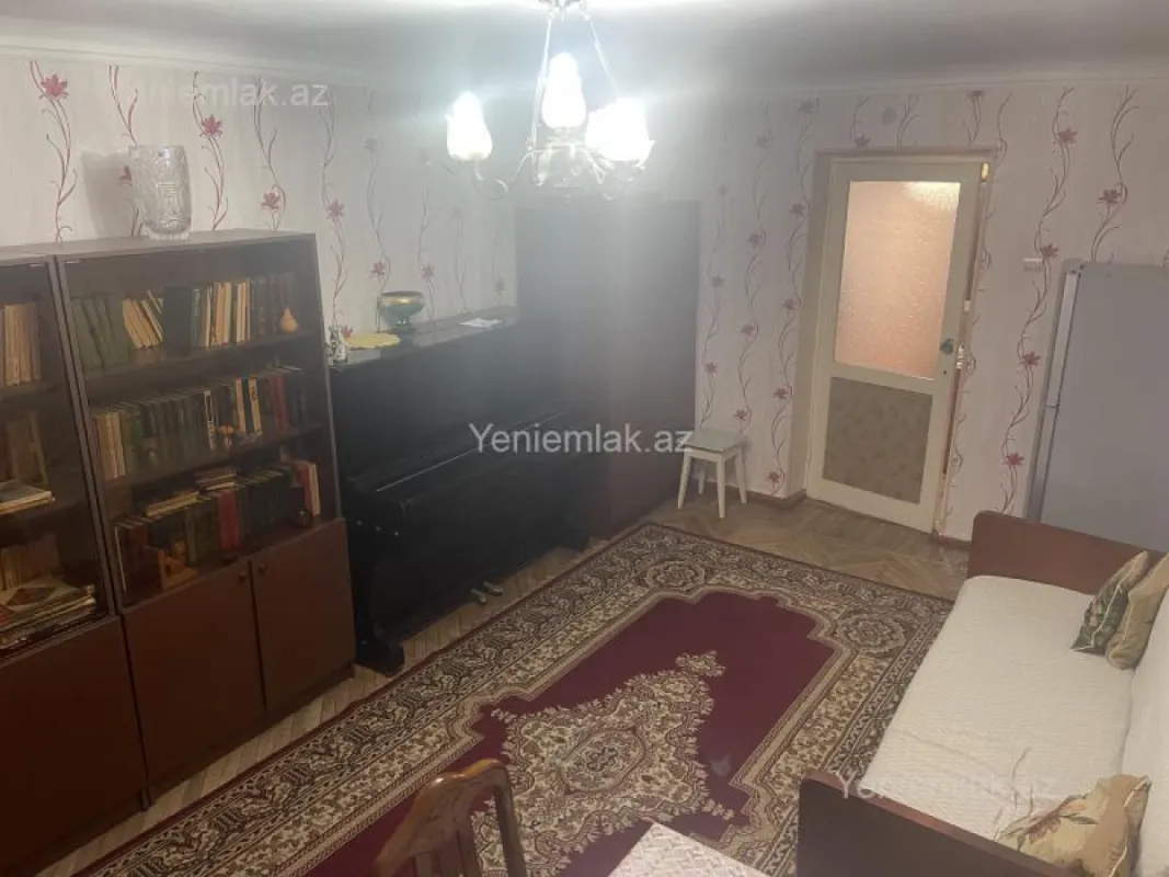 Satılır 3 otaqlı köhnə tikili 60 m²