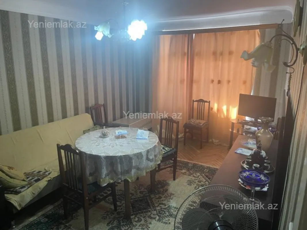 Satılır 3 otaqlı köhnə tikili 60 m²