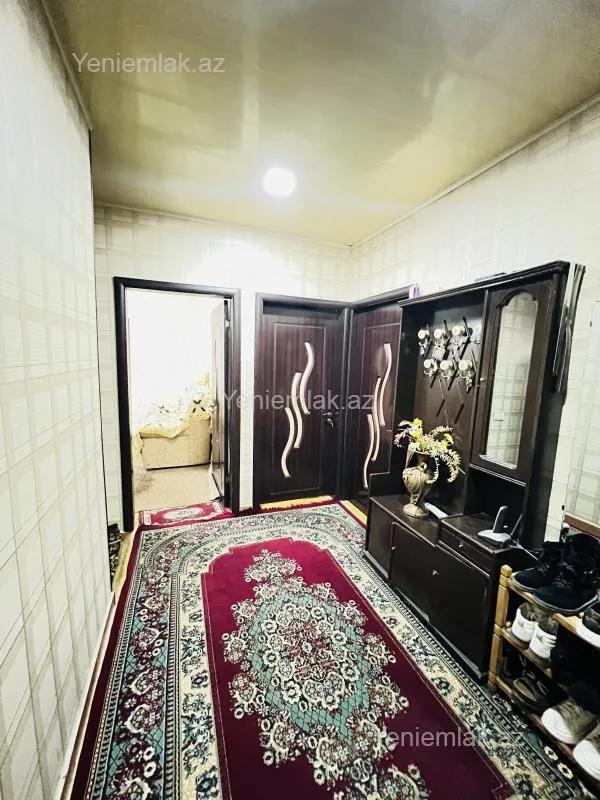 Satılır 5 otaqlı köhnə tikili 120 m²