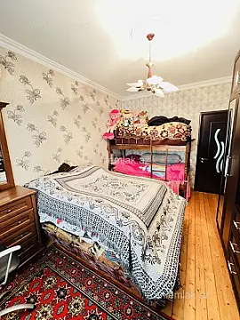 Satılır 5 otaqlı köhnə tikili 120 m²