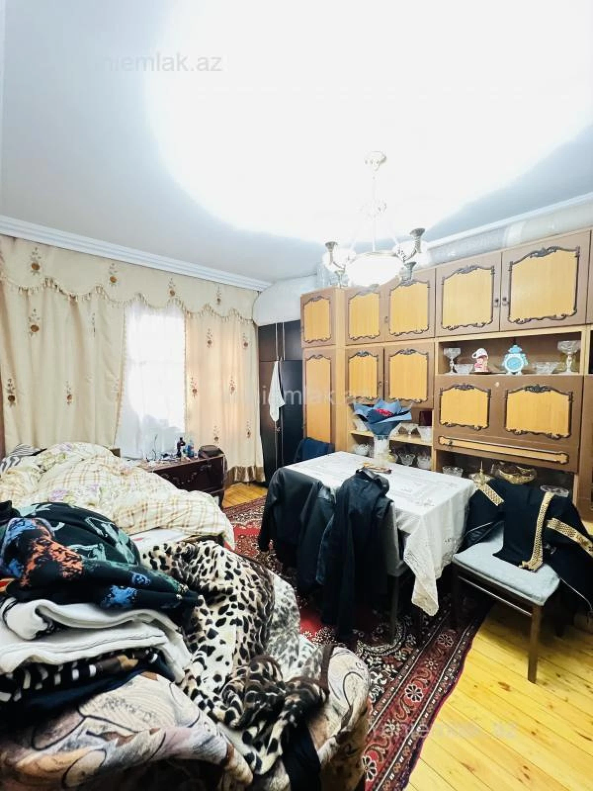 Satılır 5 otaqlı köhnə tikili 120 m²