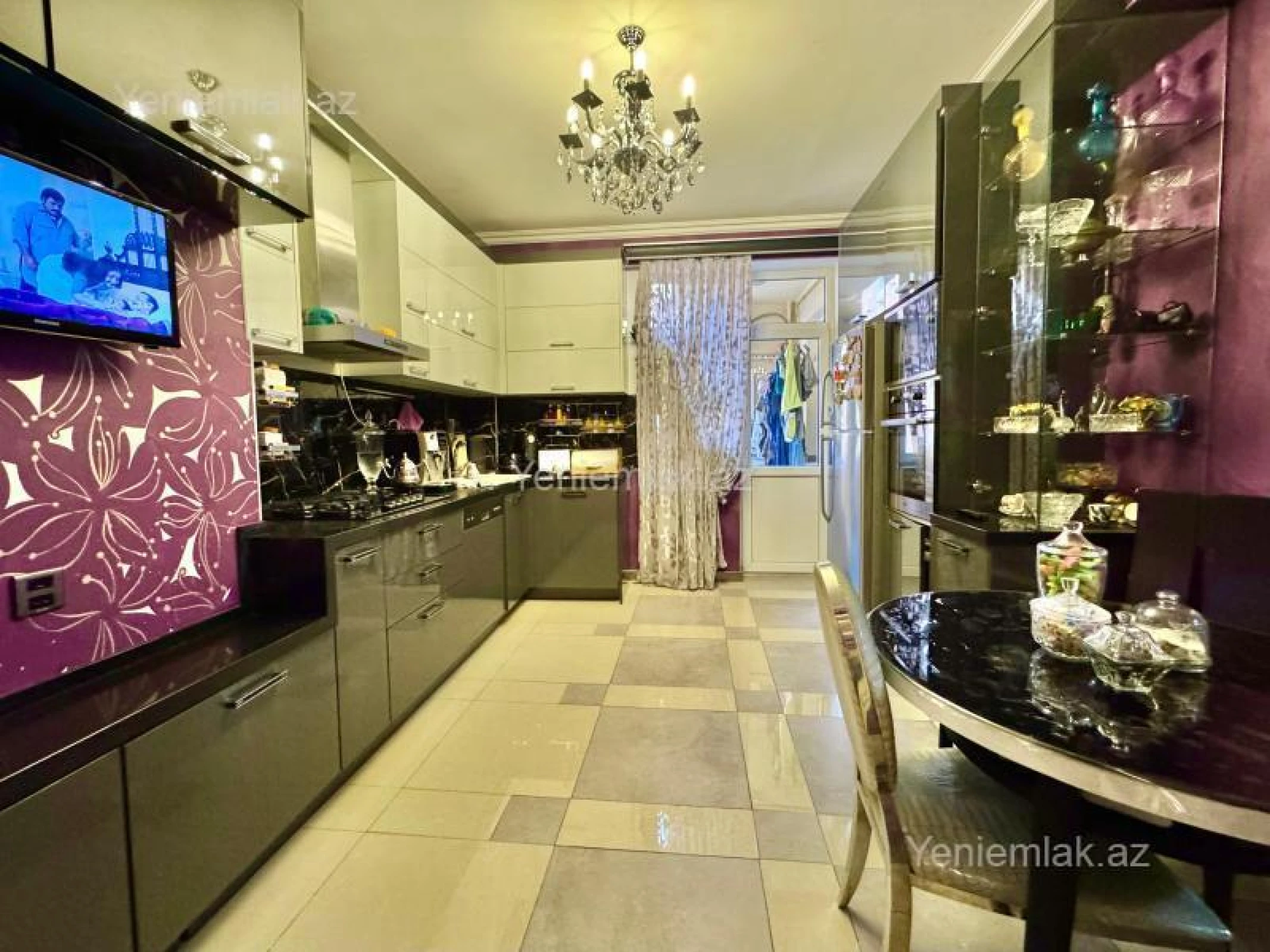 Satılır 3 otaqlı yeni tikili 120 m²