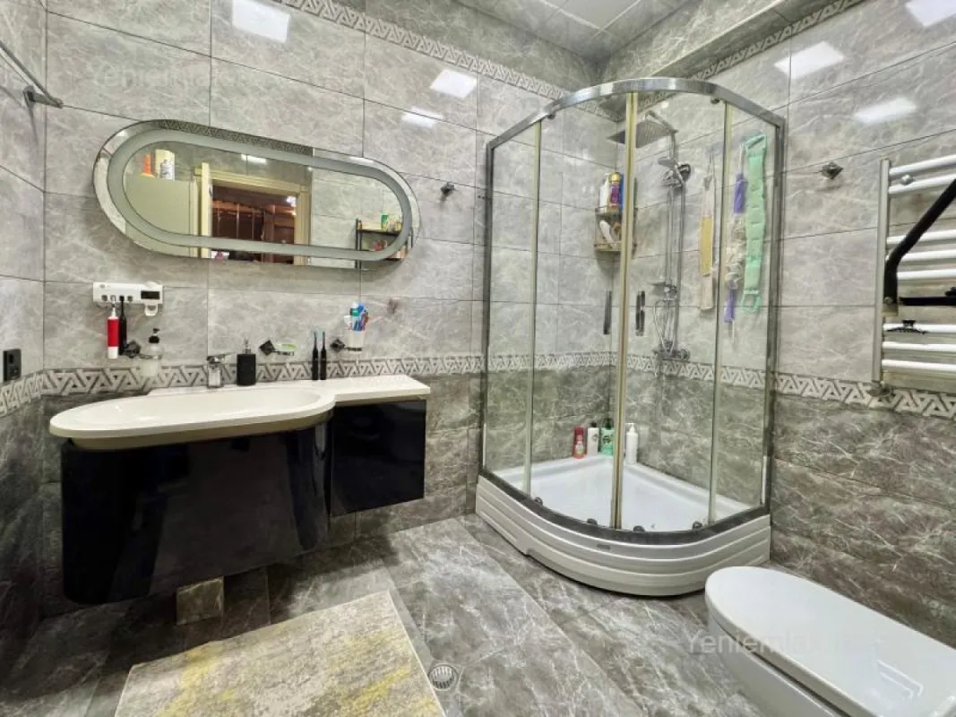 Satılır 3 otaqlı yeni tikili 120 m²