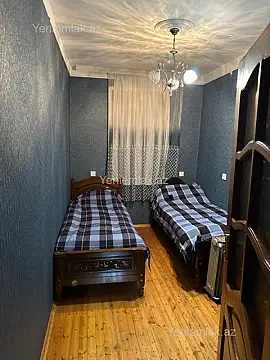 Satılır 4 otaqlı köhnə tikili 70 m²