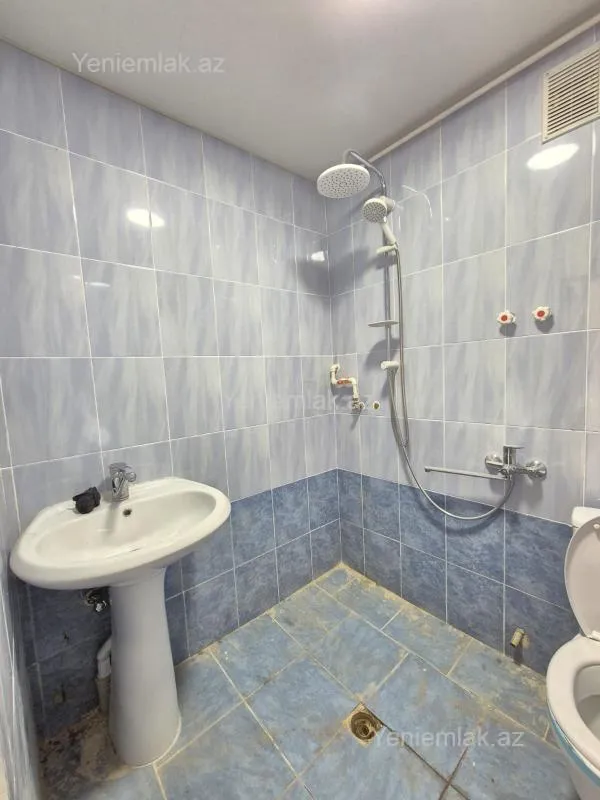 Satılır 1 otaqlı köhnə tikili 33 m²