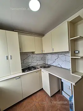 Satılır 1 otaqlı köhnə tikili 33 m²