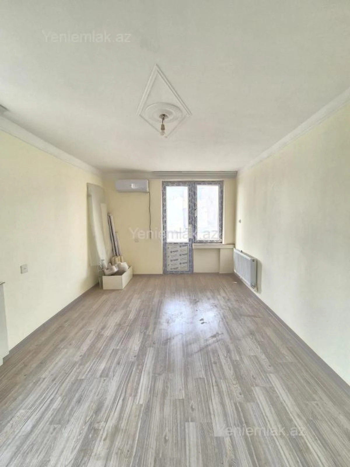 Satılır 1 otaqlı köhnə tikili 33 m²