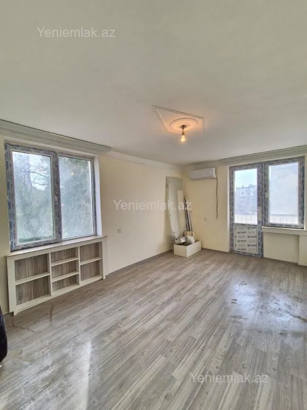 Satılır 1 otaqlı köhnə tikili 33 m²