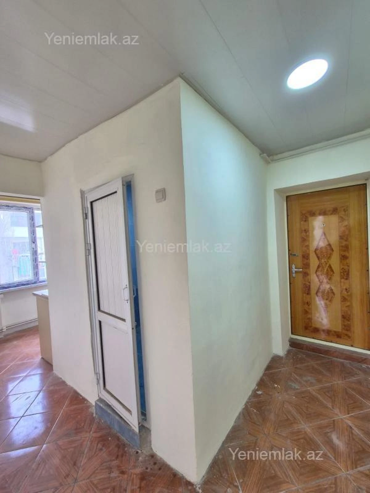 Satılır 1 otaqlı köhnə tikili 33 m²