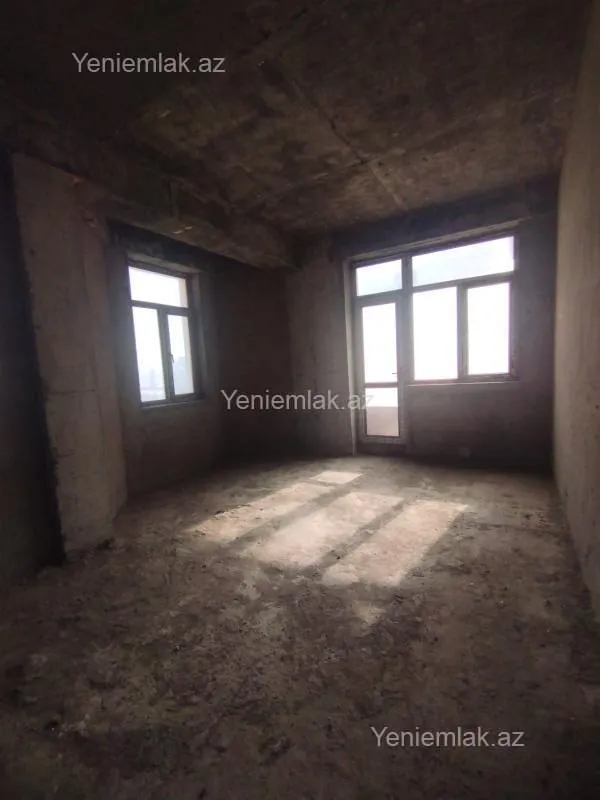 Satılır 4 otaqlı yeni tikili 176 m²