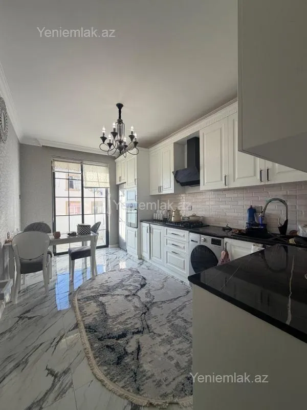 Satılır 4 otaqlı yeni tikili 110 m²