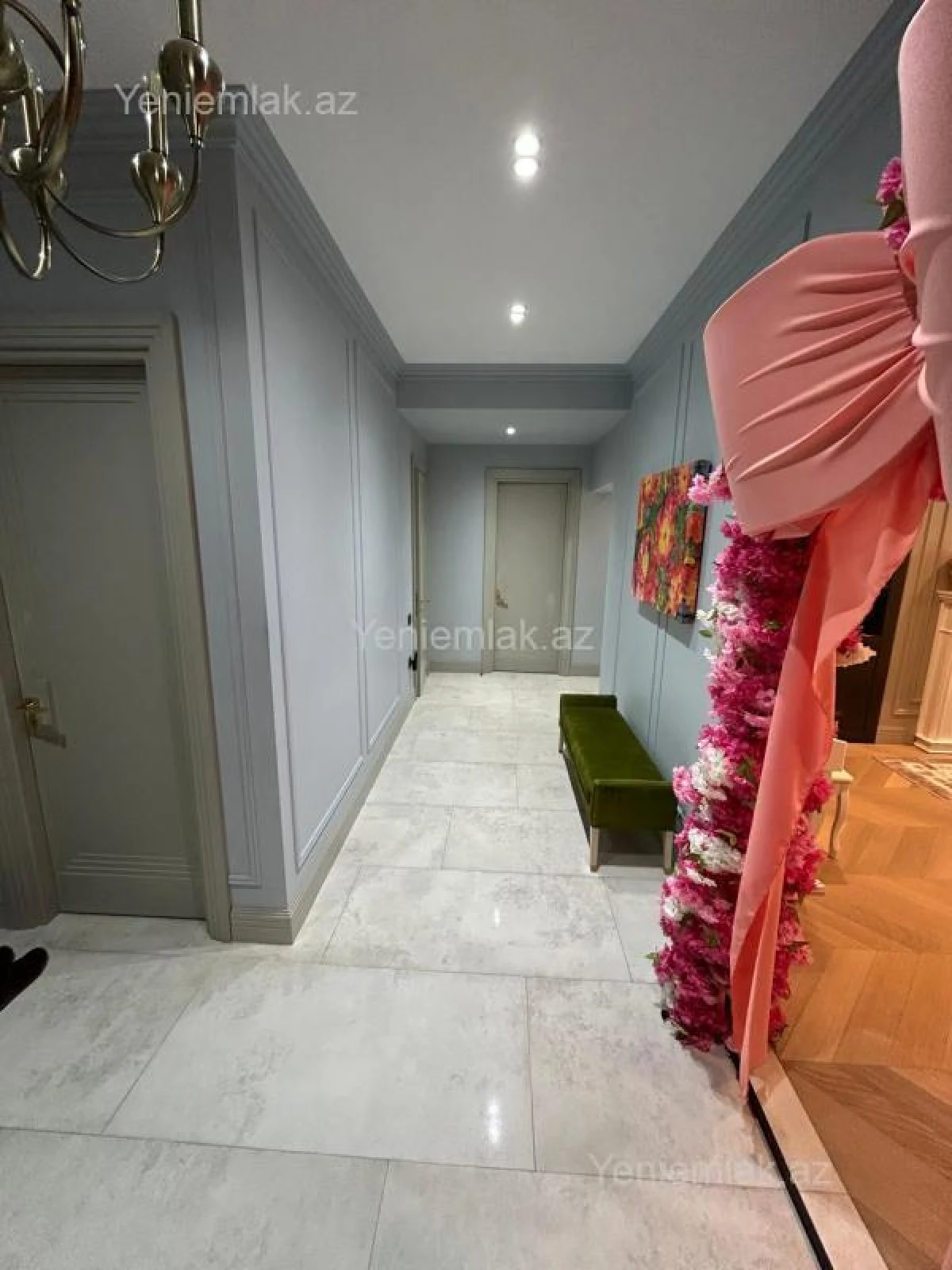Satılır 5 otaqlı yeni tikili 240 m²