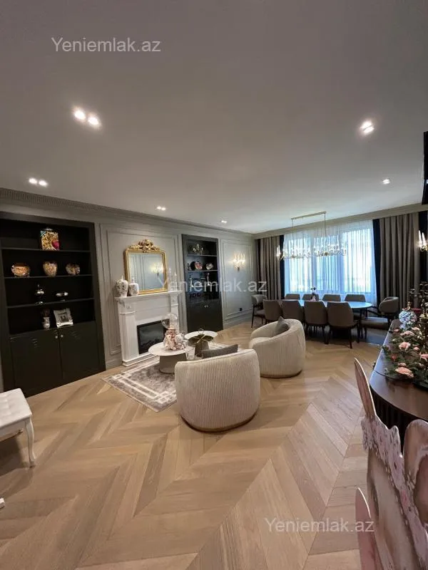 Satılır 5 otaqlı yeni tikili 240 m²