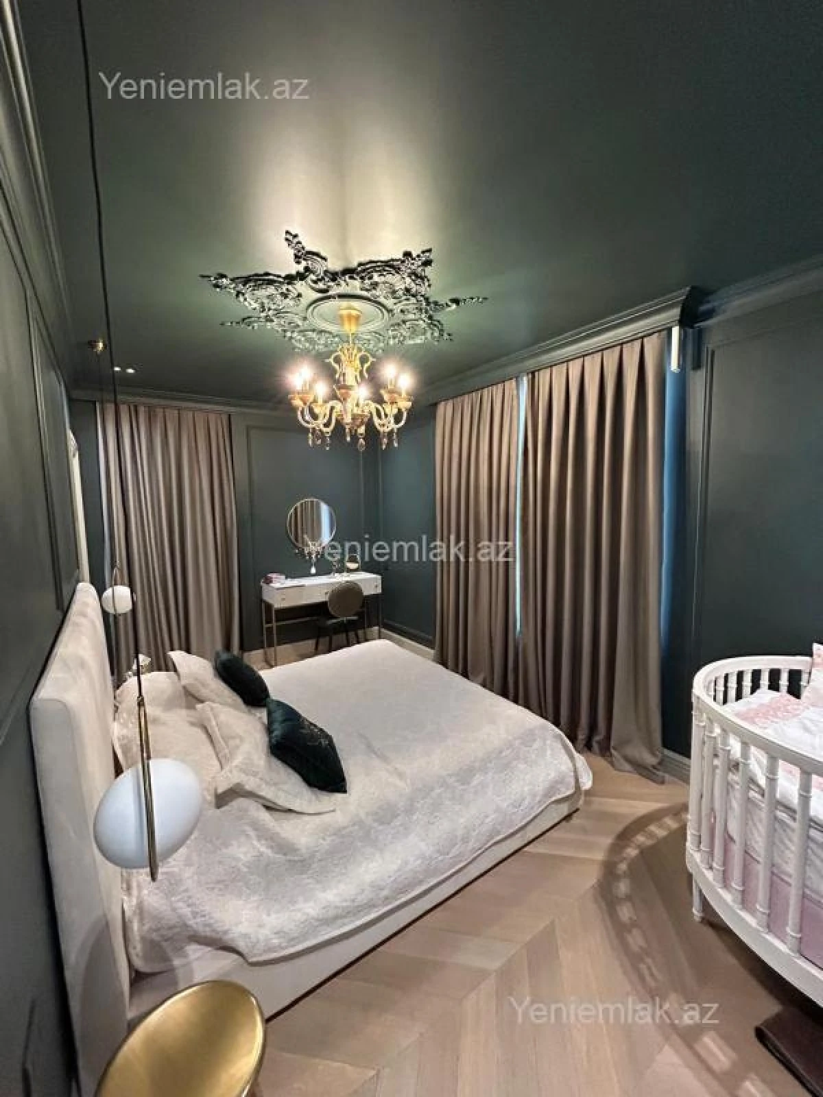 Satılır 5 otaqlı yeni tikili 240 m²