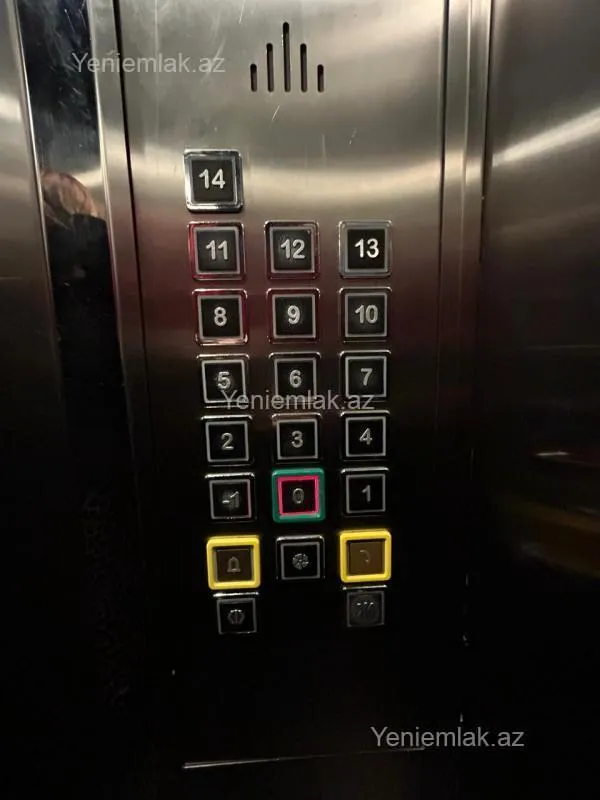 Satılır 5 otaqlı yeni tikili 240 m²