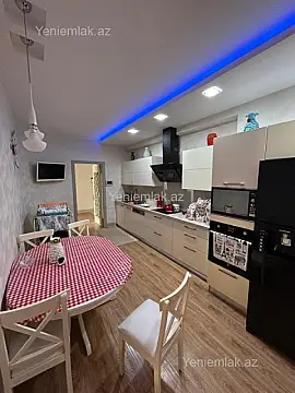 Satılır 5 otaqlı yeni tikili 240 m²