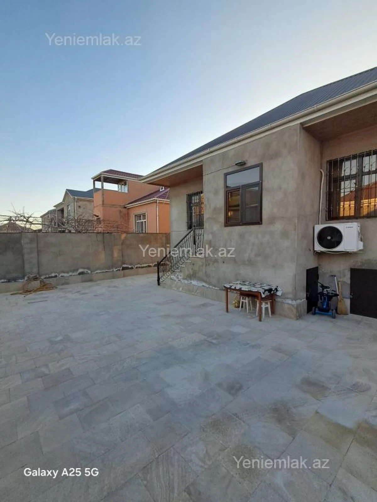 Satılır 4 otaqlı həyət evi 120 m²