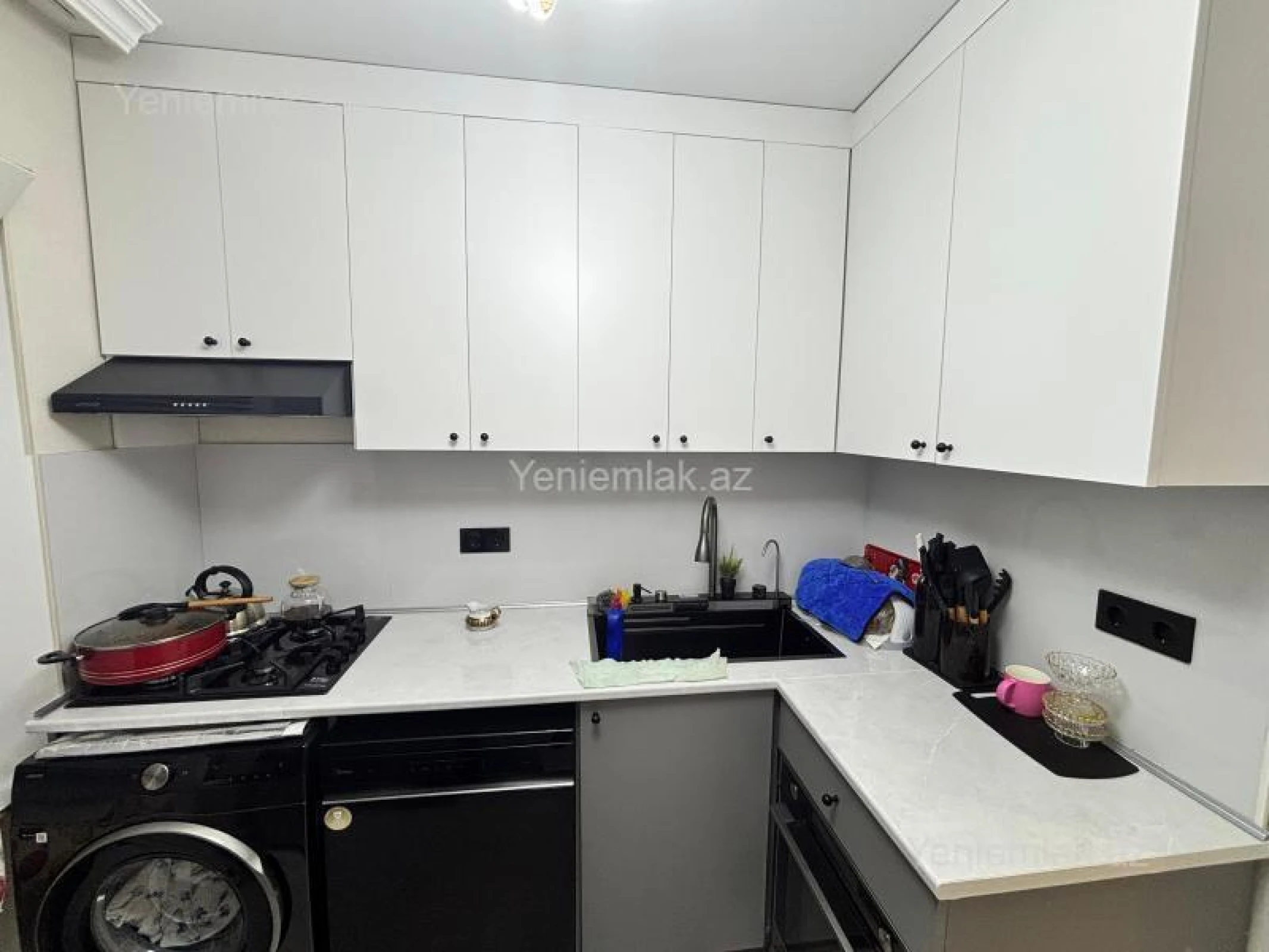 Satılır 3 otaqlı köhnə tikili 75 m²