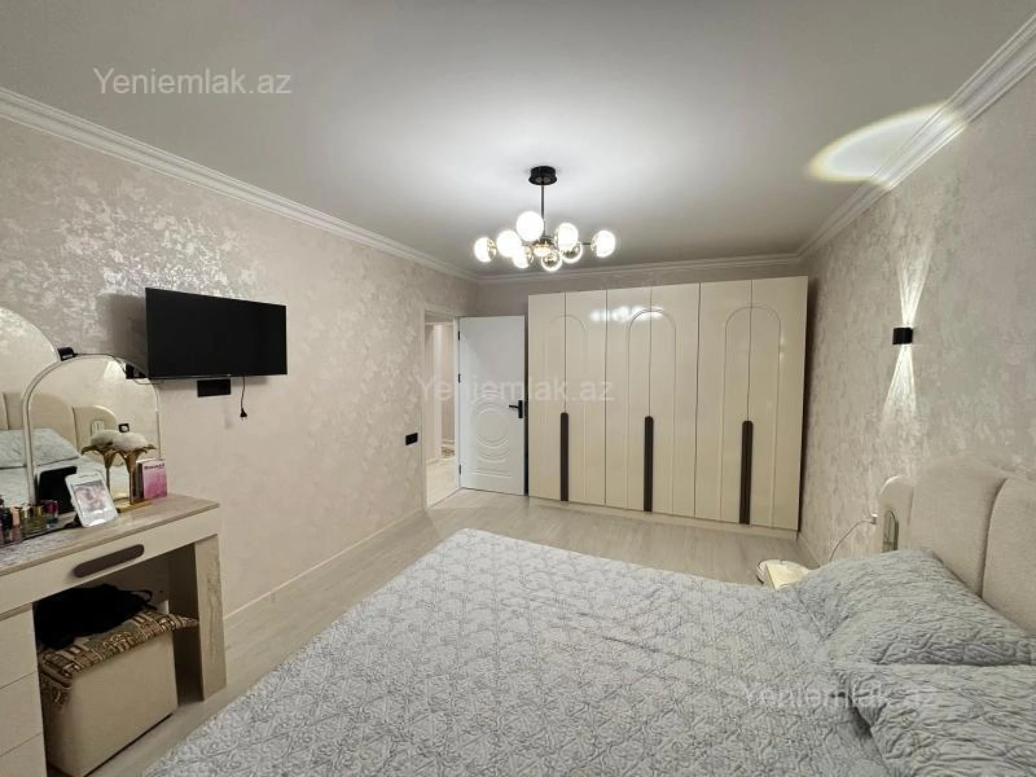 Satılır 3 otaqlı köhnə tikili 75 m²