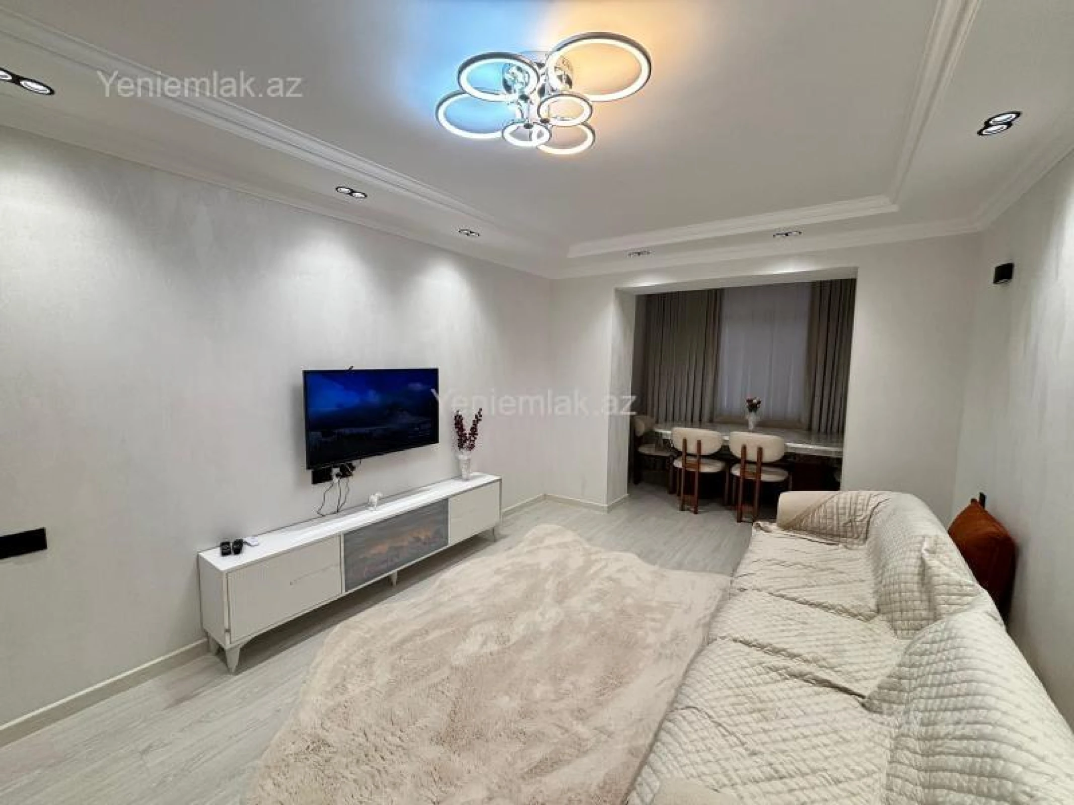 Satılır 3 otaqlı köhnə tikili 75 m²