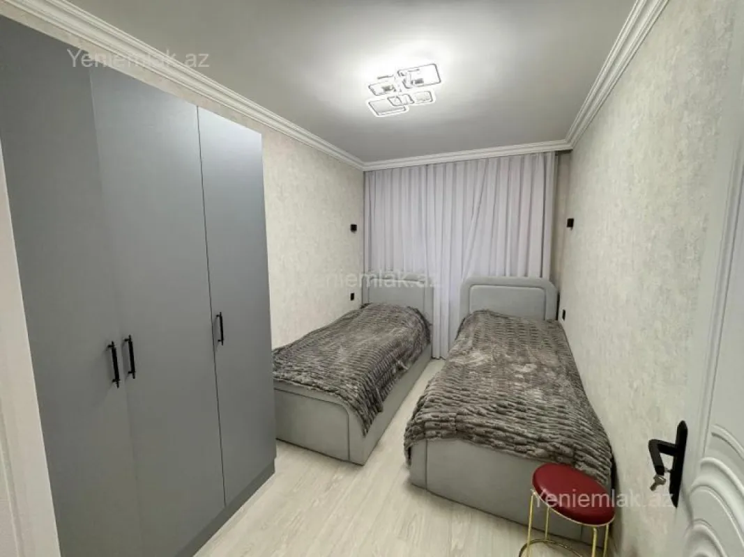 Satılır 3 otaqlı köhnə tikili 75 m²