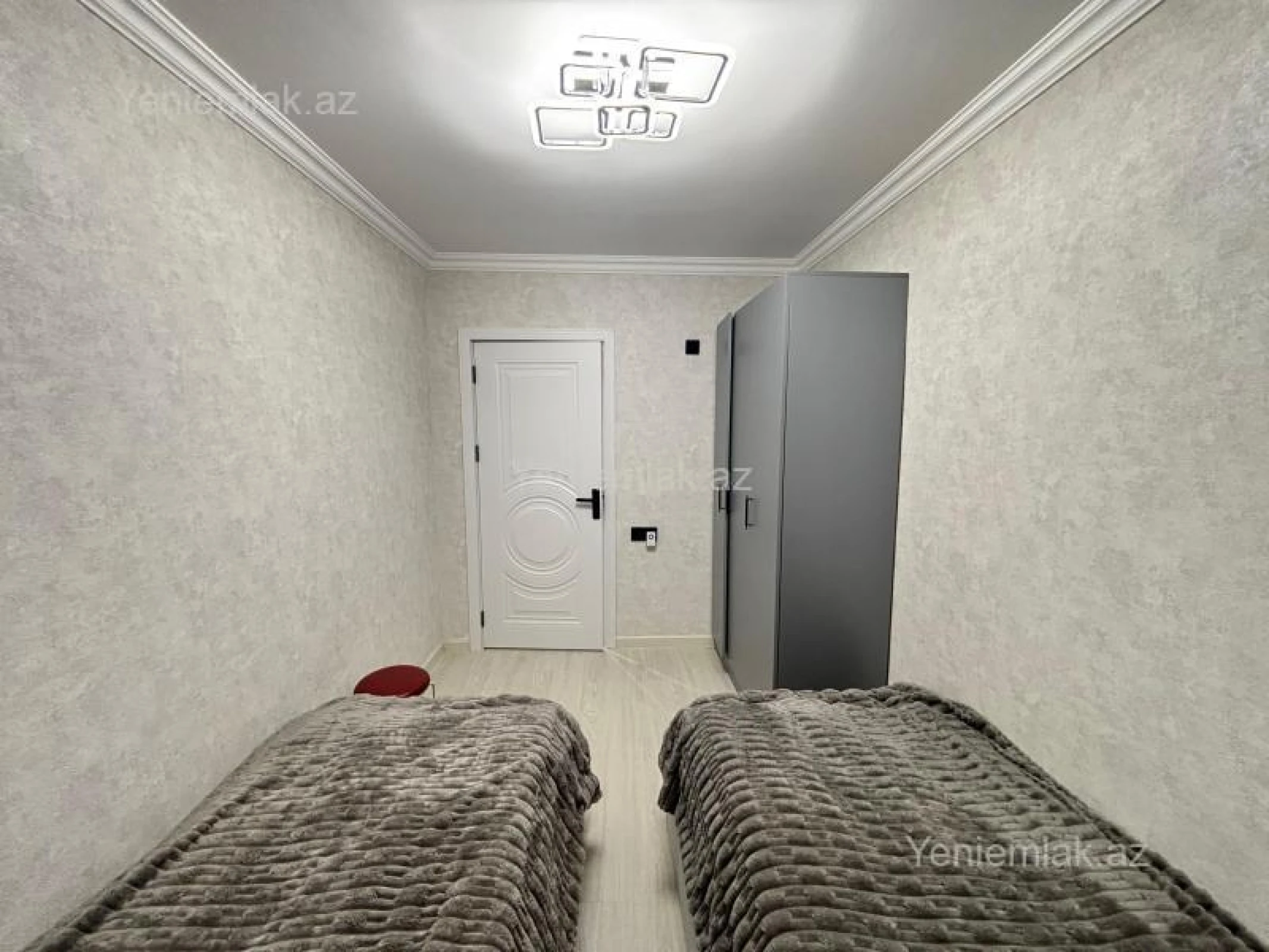 Satılır 3 otaqlı köhnə tikili 75 m²