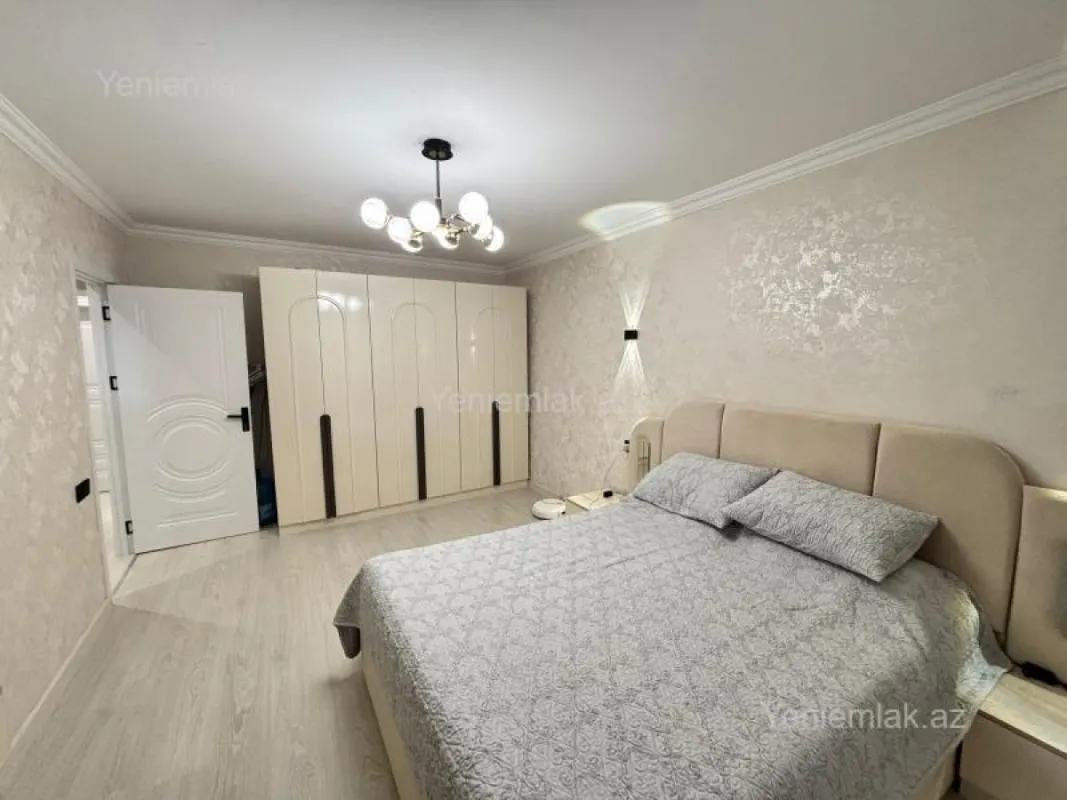 Satılır 3 otaqlı köhnə tikili 75 m²