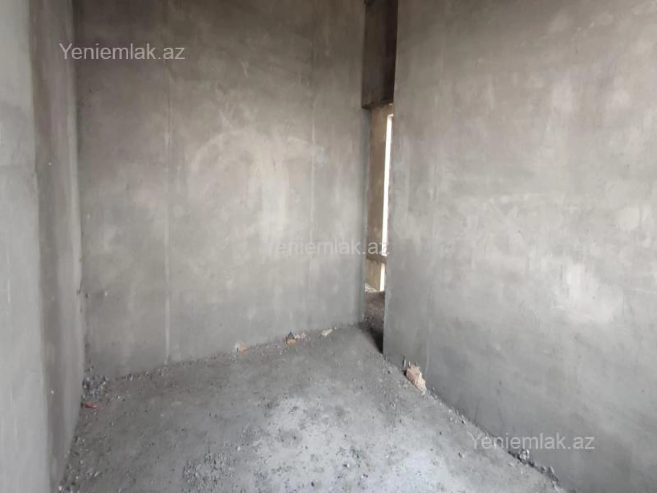 Satılır 5 otaqlı həyət evi 250 m²