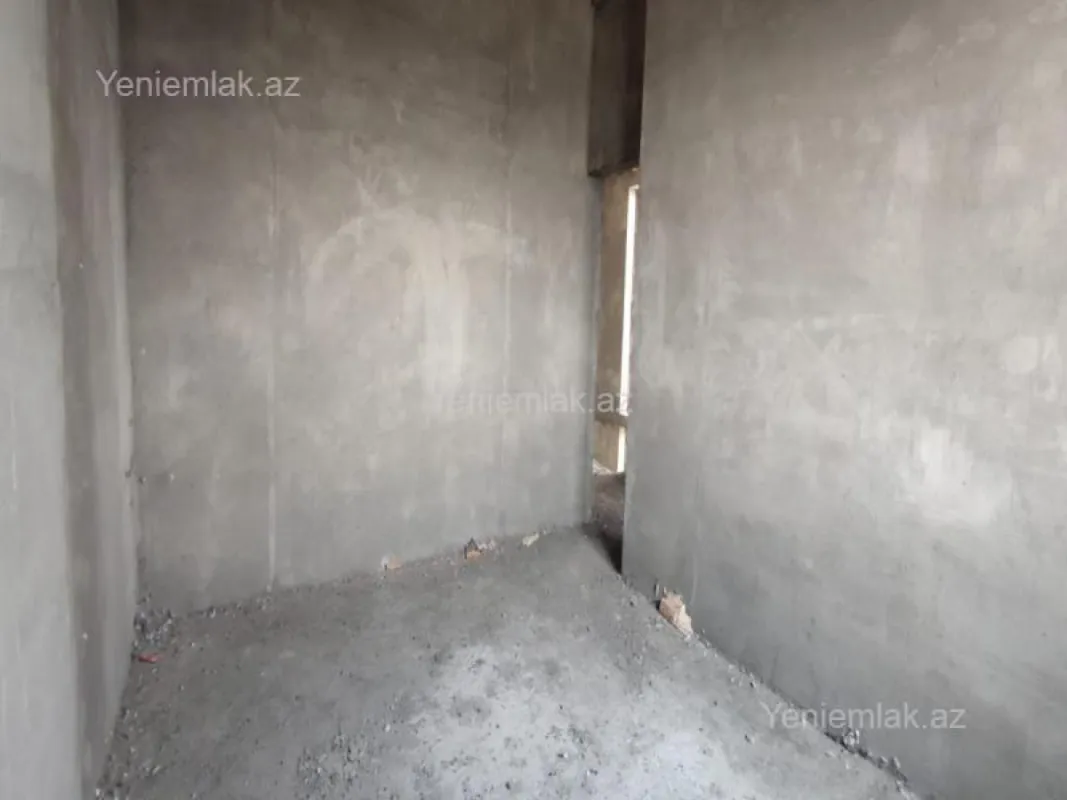 Satılır 5 otaqlı həyət evi 250 m²