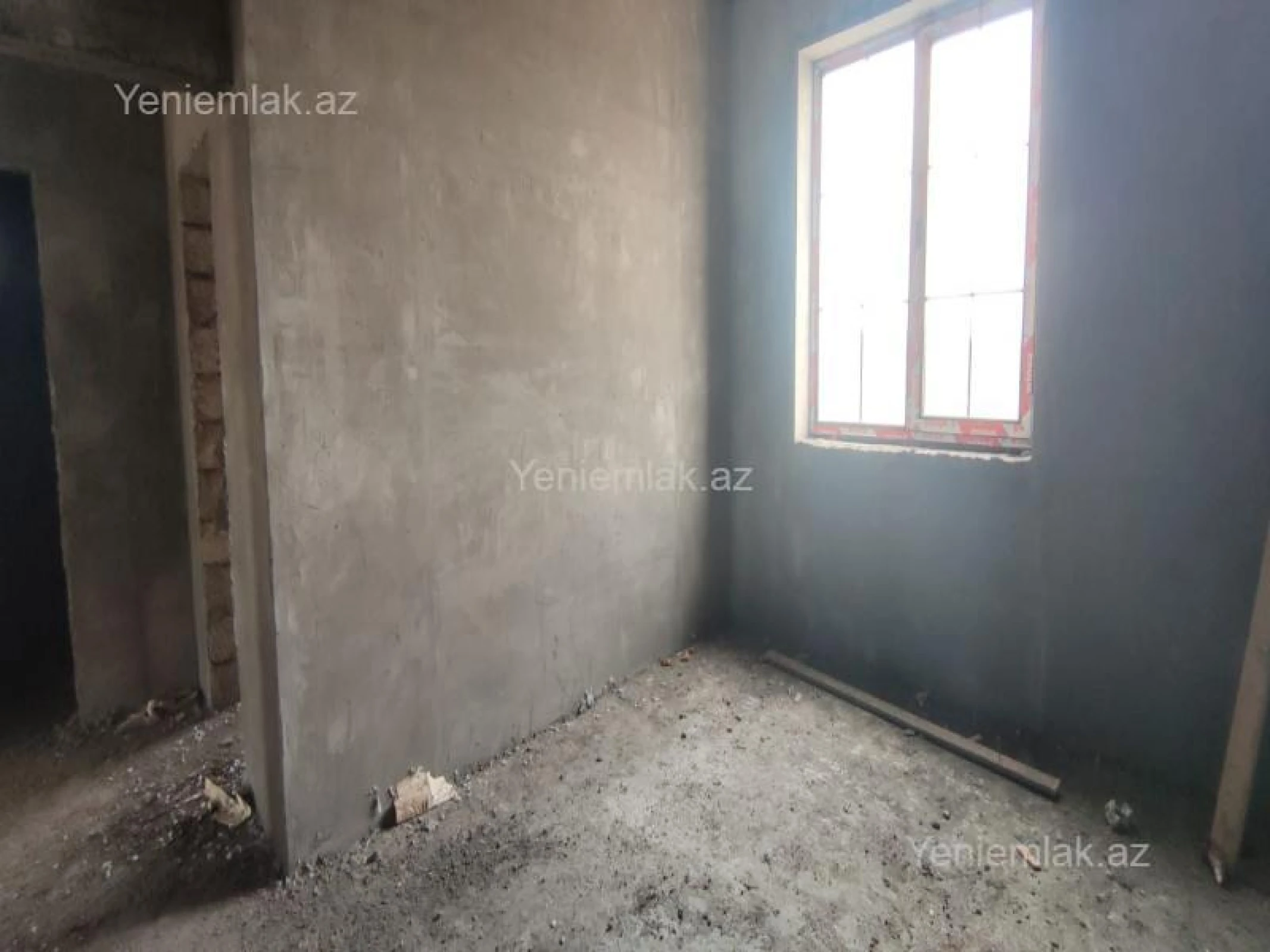 Satılır 5 otaqlı həyət evi 250 m²