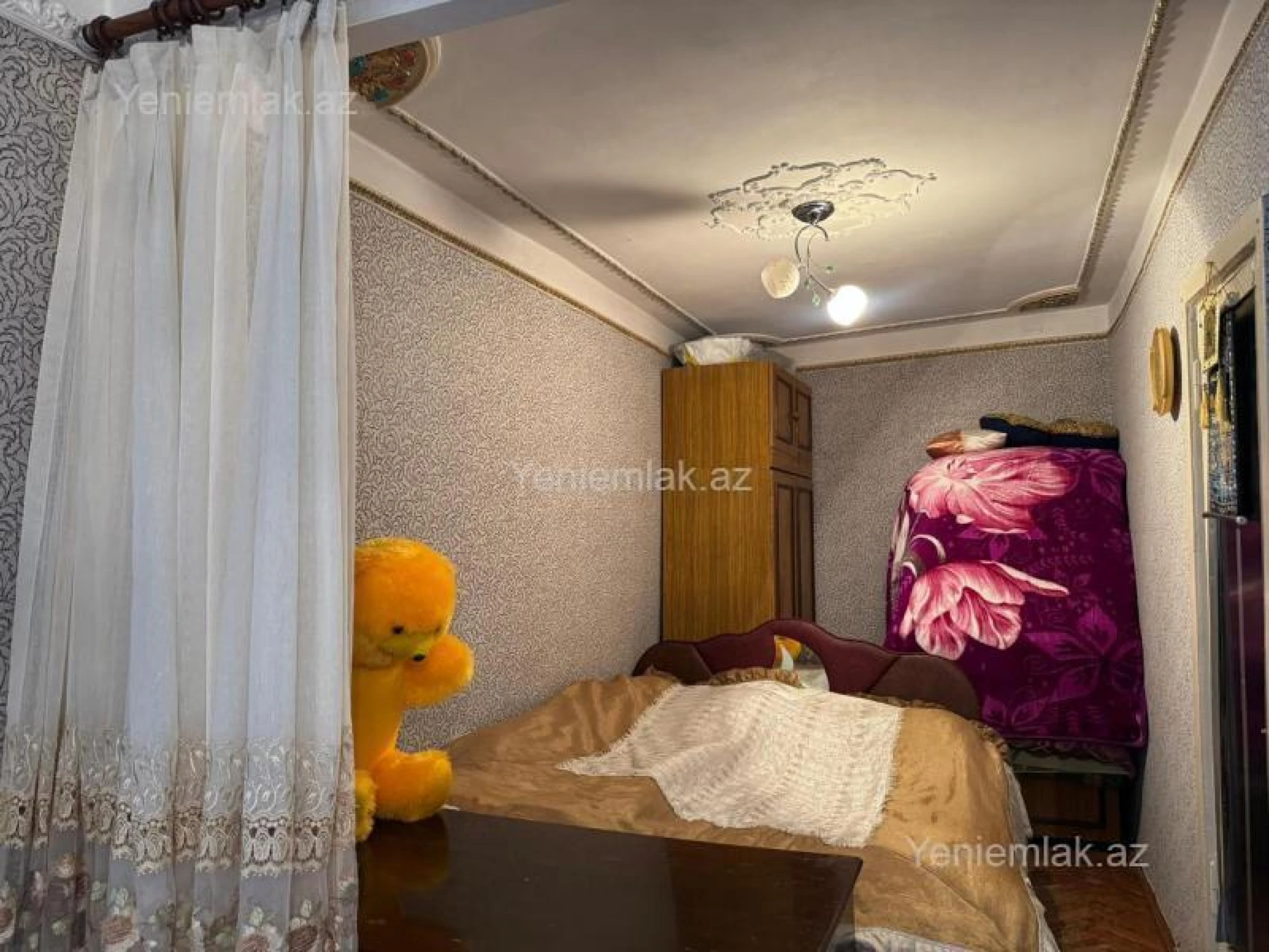 Satılır 3 otaqlı köhnə tikili 85 m²