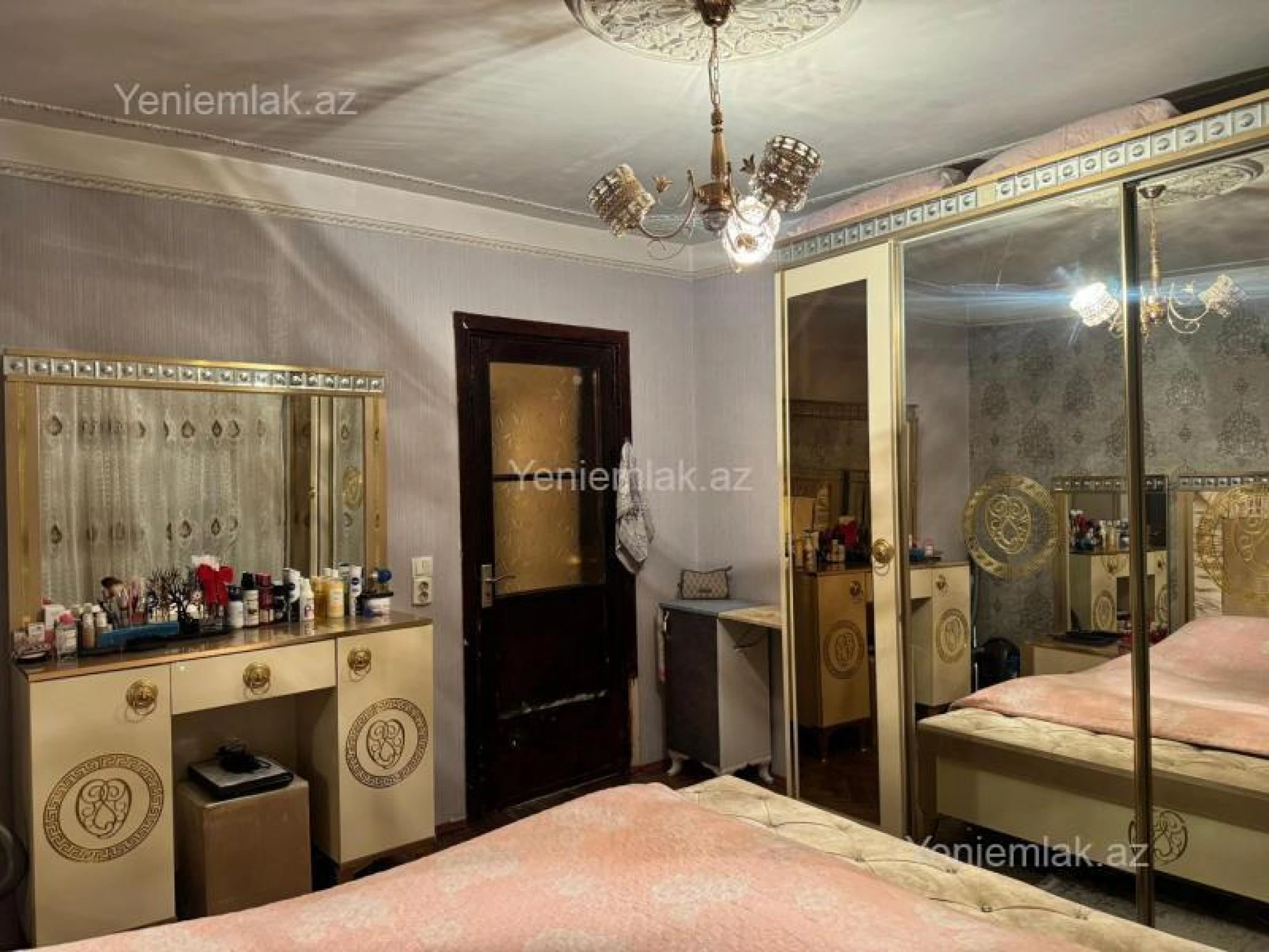 Satılır 3 otaqlı köhnə tikili 85 m²