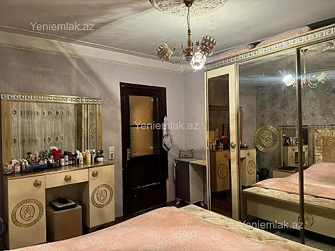 Satılır 3 otaqlı köhnə tikili 85 m²