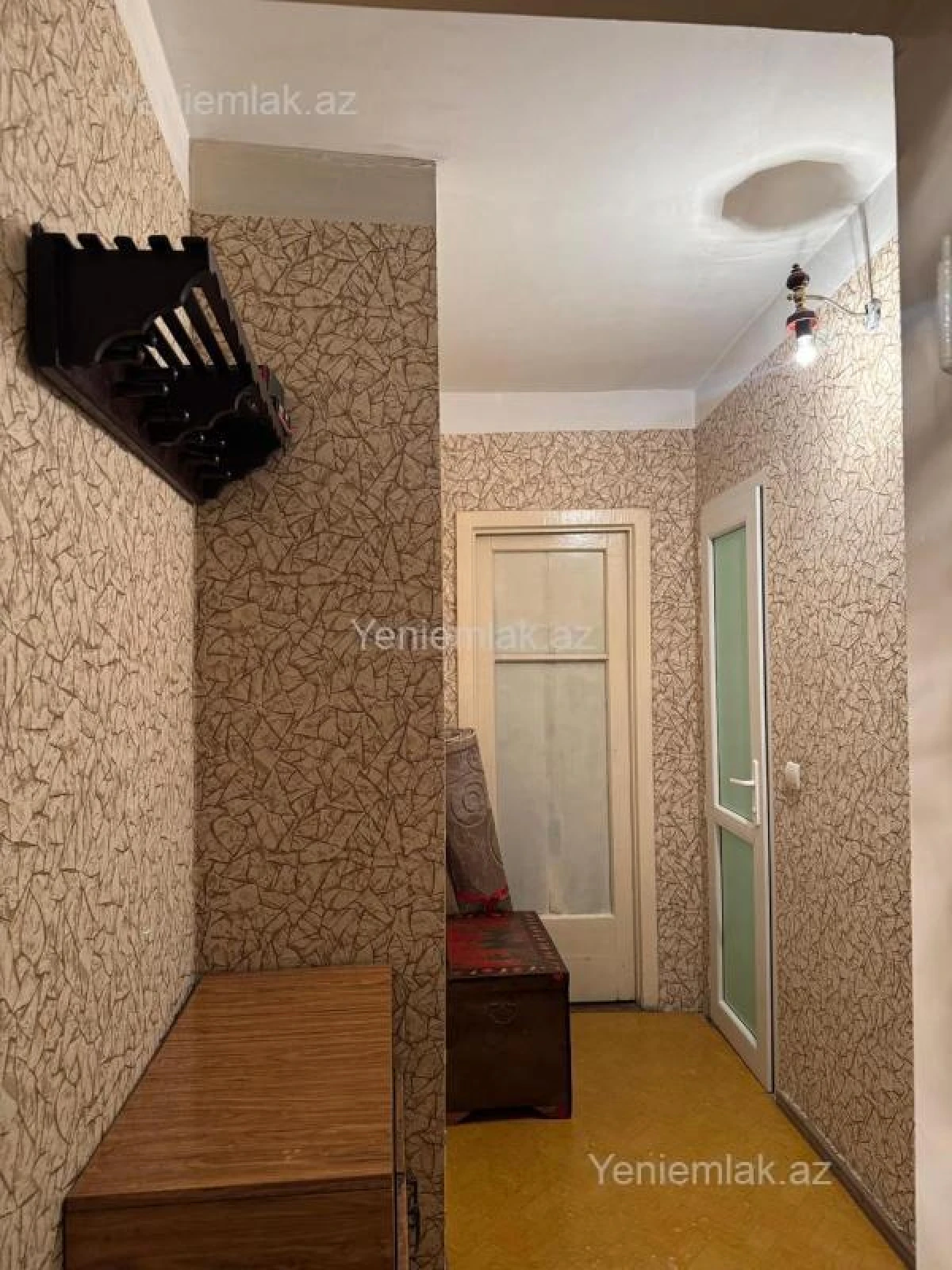 Satılır 3 otaqlı köhnə tikili 85 m²